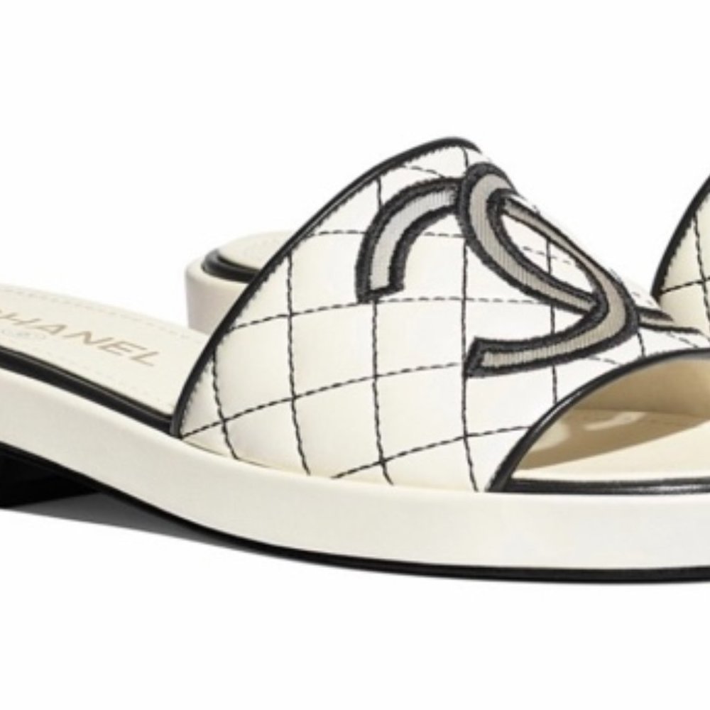 CHANEL CC 20P LAMBSKIN MULE SANDALS~